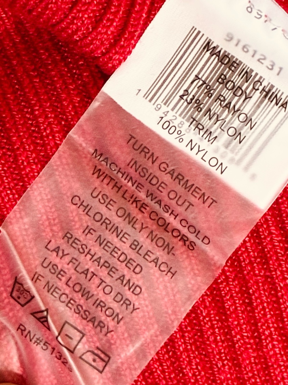 Vince Camuto Red Ribbed Knit Mock Neck Tulle Ruffle Sleeve Sweater NWT Size : S - Picture 7 of 11
